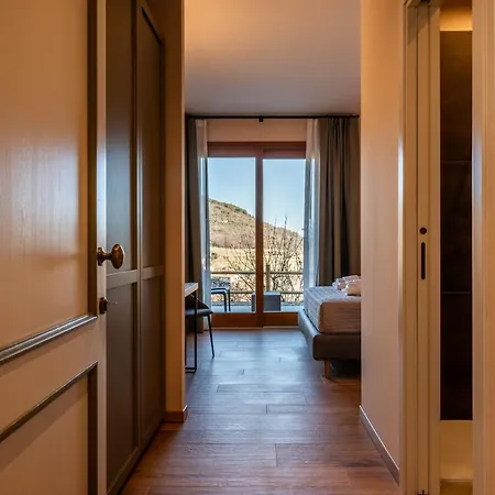 לינה וארוחת בוקר Aura Dimore Ad ארקווה פטררקה