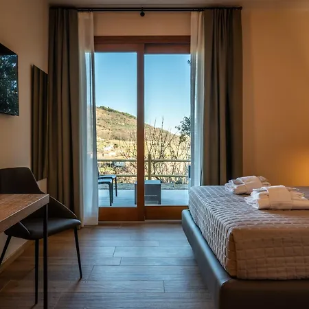 לינה וארוחת בוקר Aura Dimore Ad ארקווה פטררקה