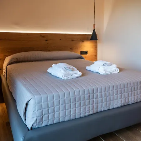 Aura Dimore Ad Arqua Petrarca