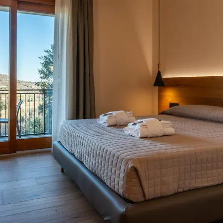 Oda ve Kahvaltı Aura Dimore Ad