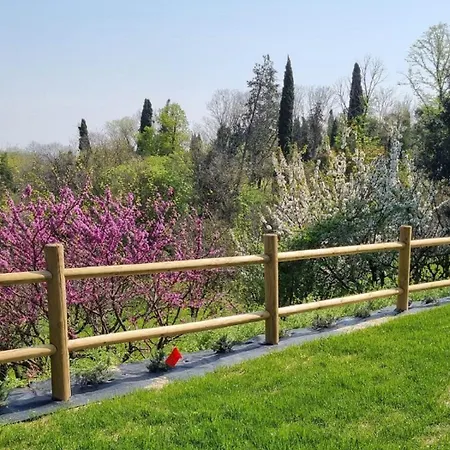 Aura Dimore Ad Bed & Breakfast 4*