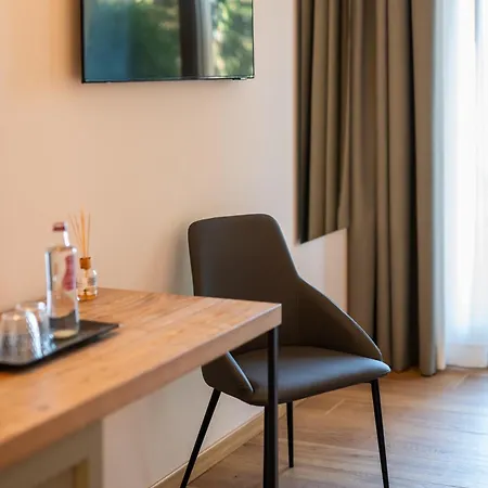 Aura Dimore Ad Bed & Breakfast 4*