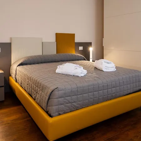 Aura Dimore Ad Bed & Breakfast 4*